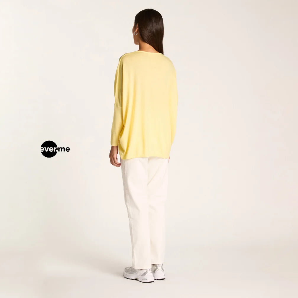 ever.me Women’s Cashmere V-Neck Sweater – Seamless Knit Design