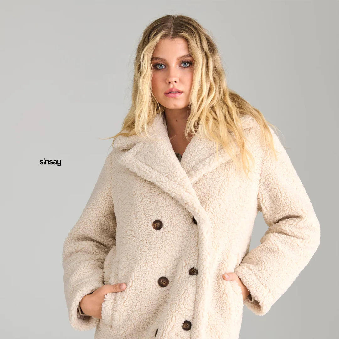 Chic Women’s Long Coat – Timeless Winter Style