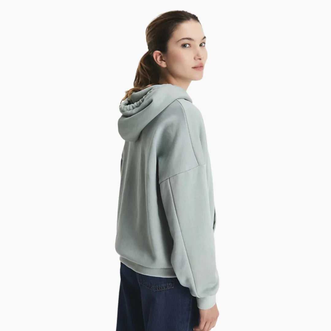Women’s Levi’s Batwing Hoodie – Soft and Casual Fit