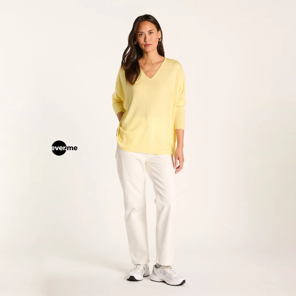 ever.me Women’s Cashmere V-Neck Sweater – Seamless Knit Design