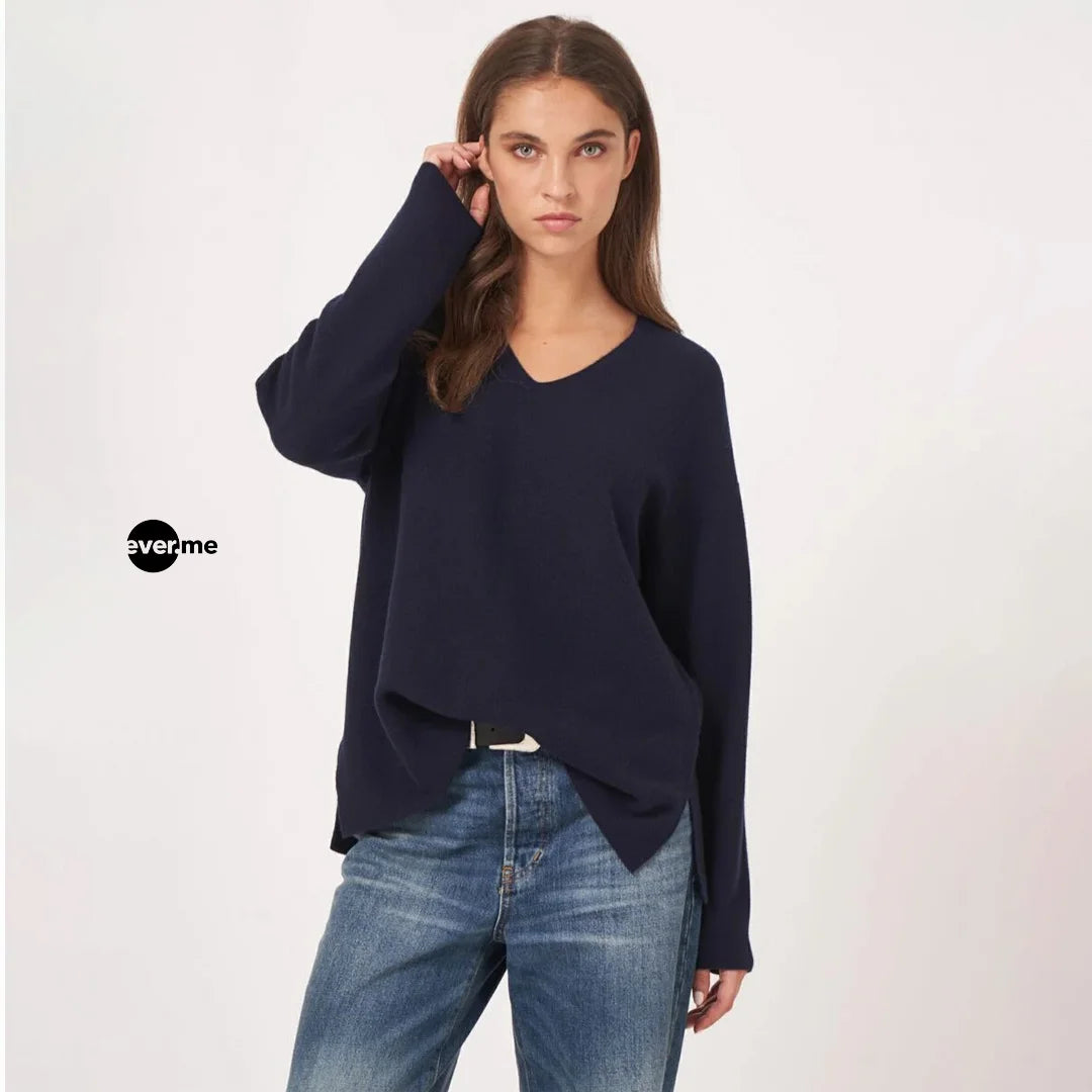 ever.me Women’s Cashmere V-Neck Sweater – Seamless Knit Design
