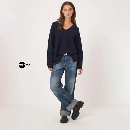 ever.me Women’s Cashmere V-Neck Sweater – Seamless Knit Design