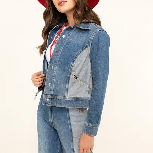 Lee Women’s Denim Jacket with Contrasting Panels – Trendy & Casual